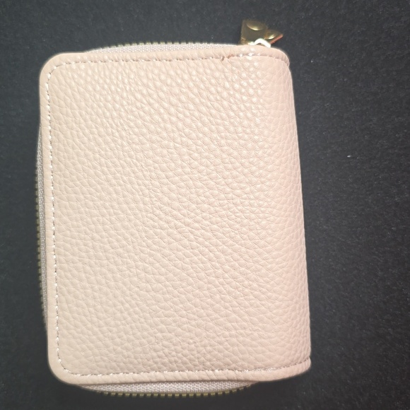 Alice in Wonderland Pink Wallet - Picture 2 of 6